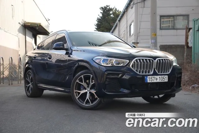 Фотография автомобиля — BMW X6 G06