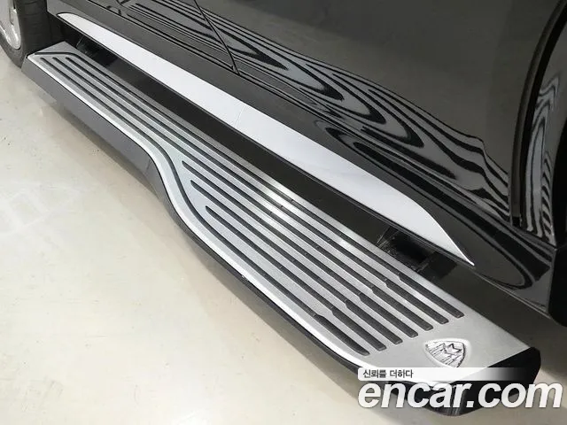 Mercedes-Benz GLS-Class — Фото автомобиля 19