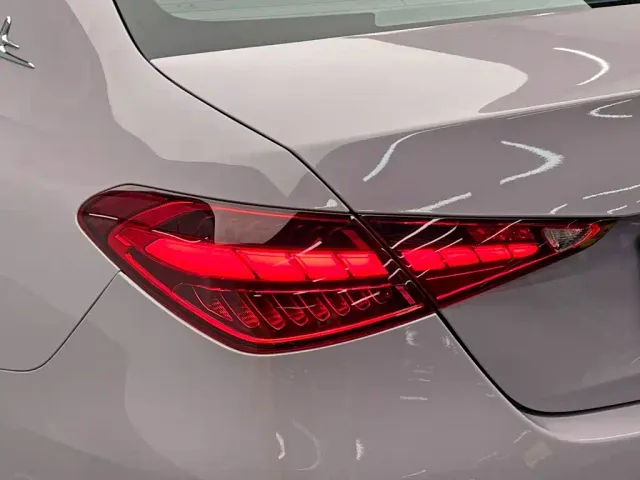 Mercedes-Benz C-Class — Фото автомобиля 11