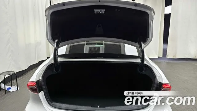 Hyundai Grandeur Новый Grandeur IG — Фото автомобиля 20
