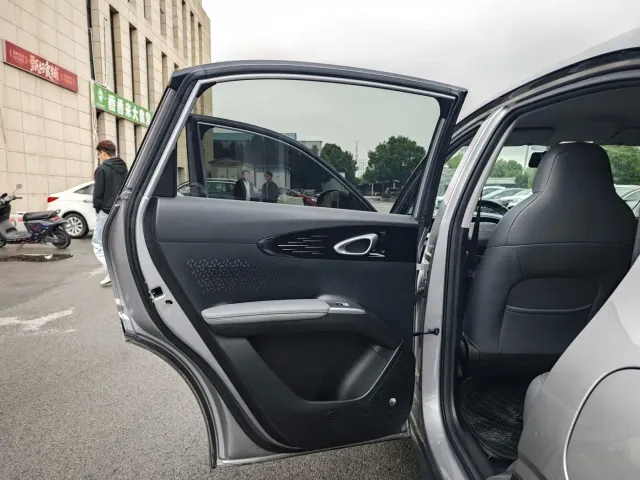 Geely Starry Wish — Фото автомобиля 10
