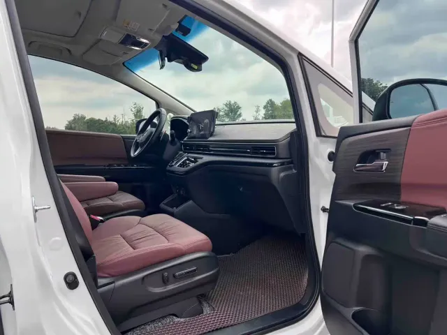 Honda Odyssey — Фото автомобиля 10