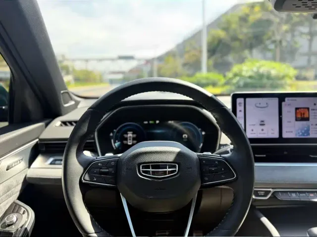 Geely Xingrui — Фото автомобиля 9