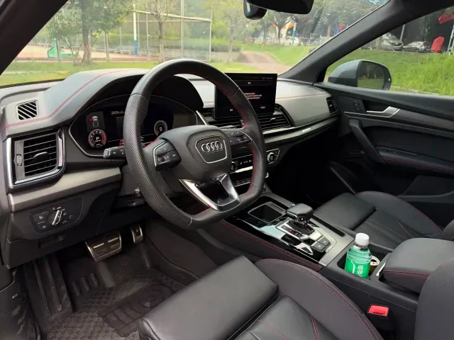 Audi Q5L Sportback — Фото автомобиля 10
