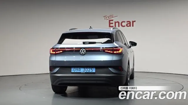 Volkswagen ID.4 — Фото автомобиля 4