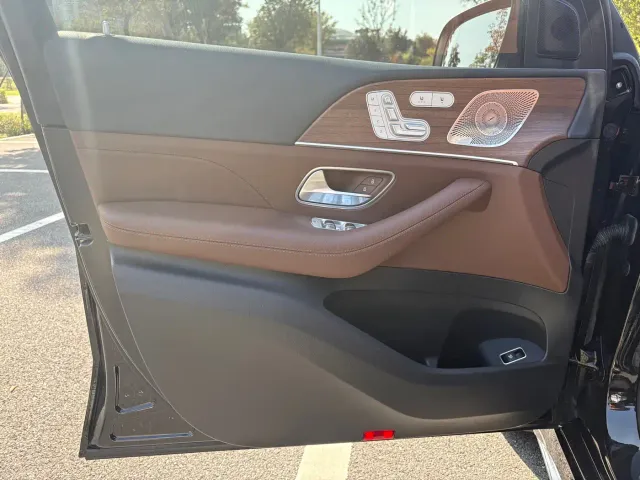 Mercedes-Benz GLE-Class — Фото автомобиля 9