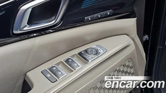 Kia Carnival — Фото автомобиля 16