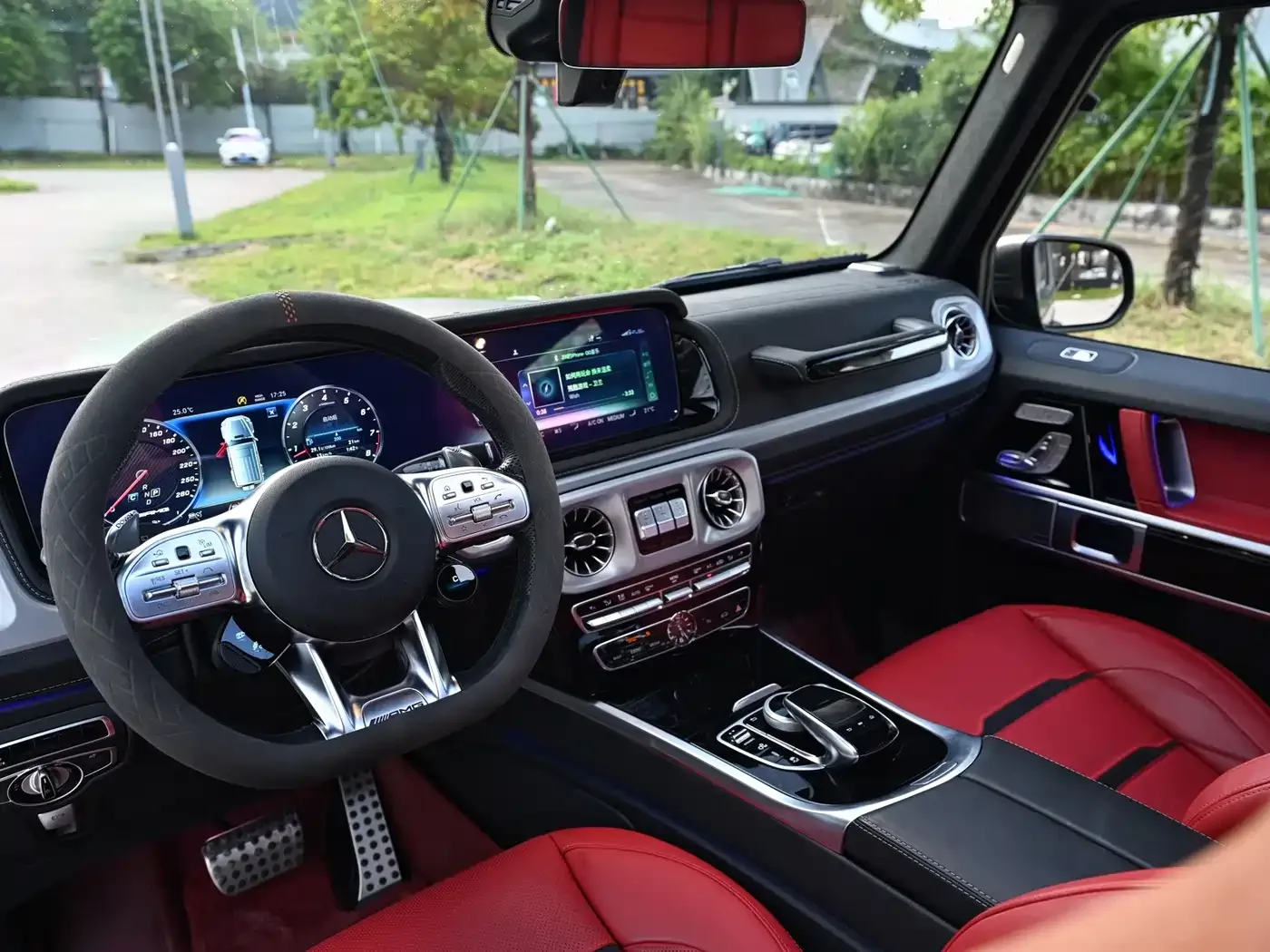 Mercedes-Benz Mercedes-Benz G-Class AMG 2022 AMG G 63 — Фото автомобиля 9