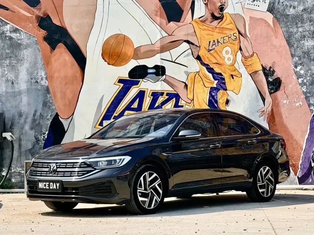 Фотография автомобиля — Volkswagen Sagitar