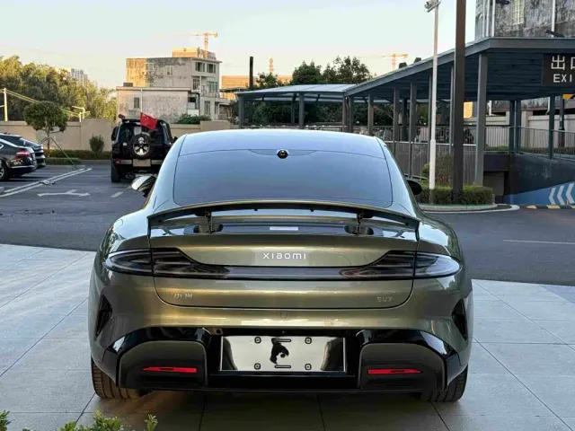 Xiaomi SU7 — Фото автомобиля 5