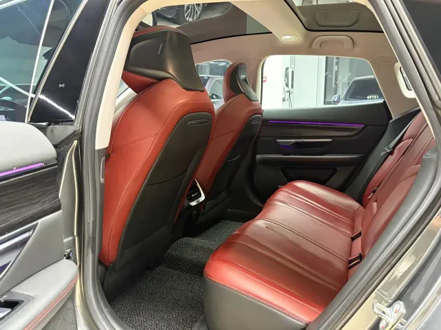 Xpeng P7 — Фото автомобиля 7