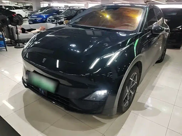 Фотография автомобиля — Lynk & Co Z20