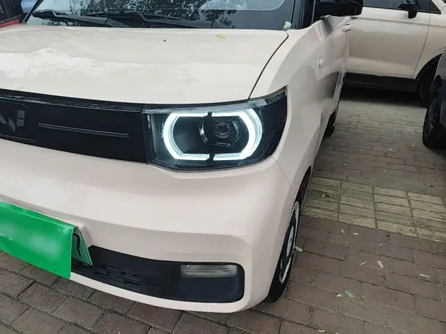 Wuling Hongguang Mini EV — Фото автомобиля 23