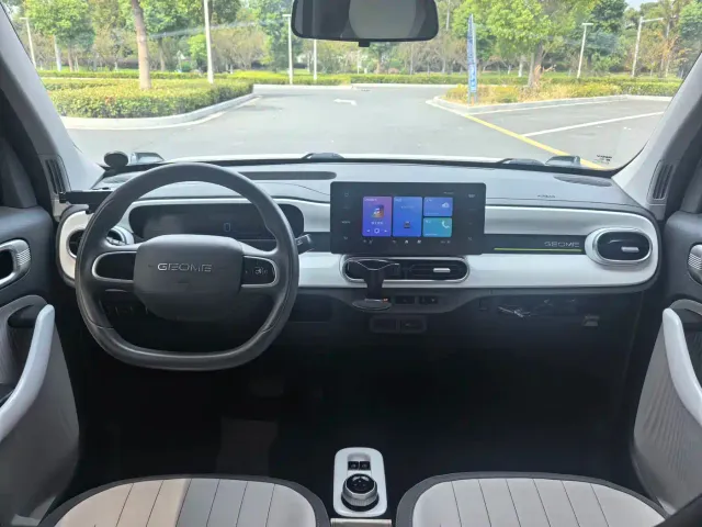 Geely Panda — Фото автомобиля 11