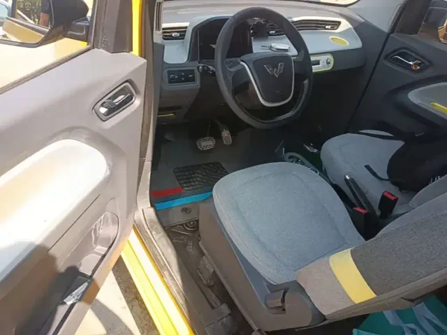 Wuling Hongguang Mini EV — Фото автомобиля 15