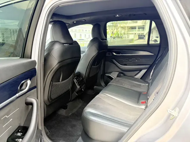 Geely Xingyue L — Фото автомобиля 8