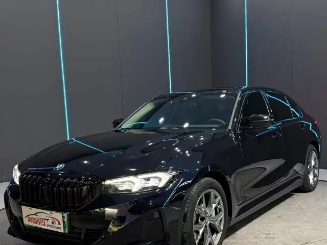 Фотография автомобиля — BMW i3