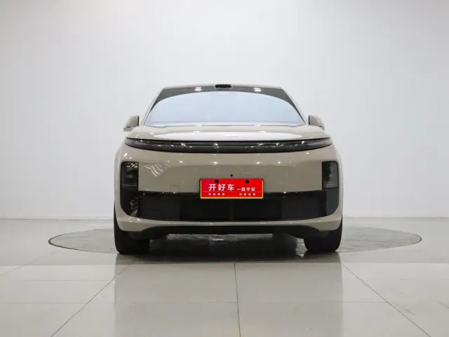 Li Auto L6 — Фото автомобиля 2