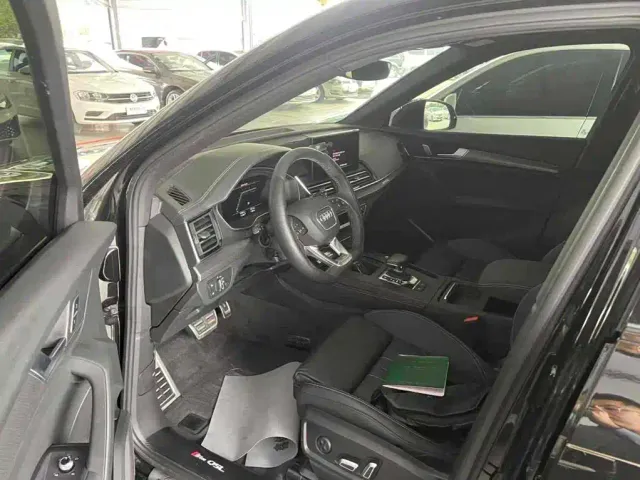 Audi Q5L — Фото автомобиля 8