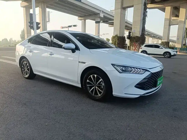 BYD Qin PLUS — Фото автомобиля 3