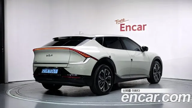 Kia EV6 — Фото автомобиля 2