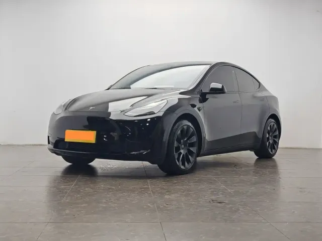 Фотография автомобиля — Tesla Model Y