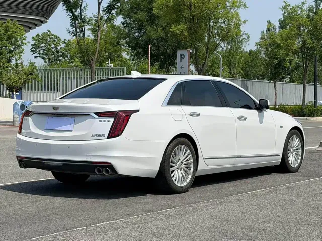 Cadillac CT6 — Фото автомобиля 7