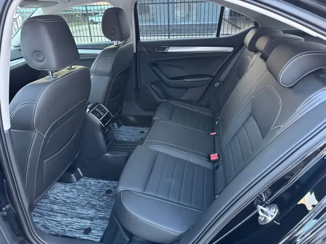 Skoda Superb — Фото автомобиля 14