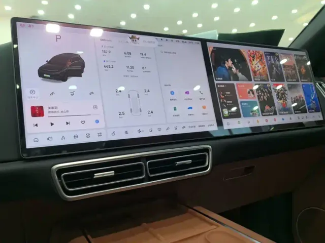 Li Auto L8 — Фото автомобиля 12