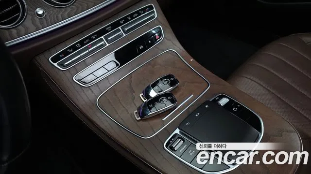 Mercedes-Benz E-Class W213 — Фото автомобиля 23