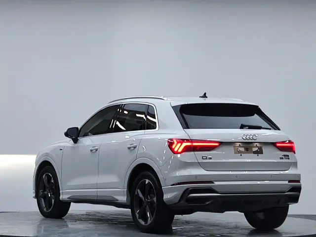 Audi Q3 — Фото автомобиля 5