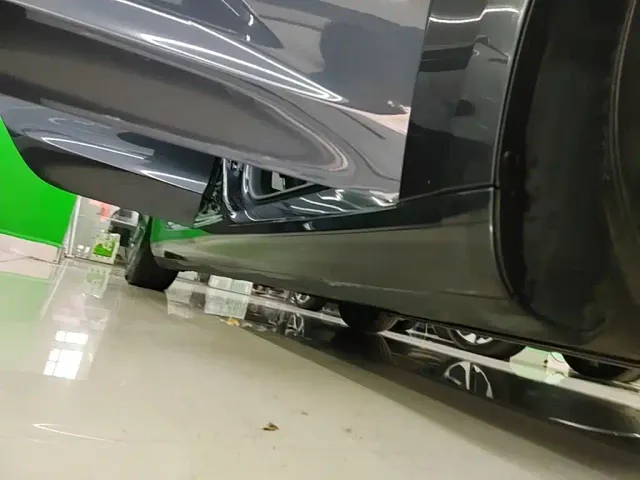 Tesla Model 3 — Фото автомобиля 20