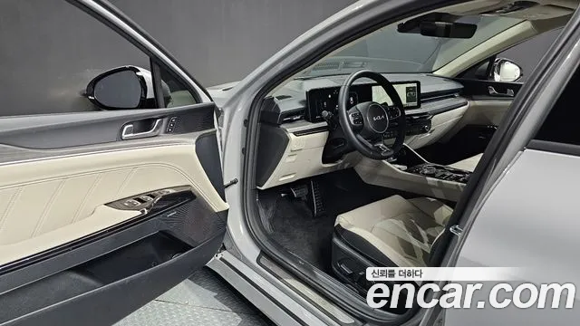 Kia K5 Generation 3 — Фото автомобиля 15