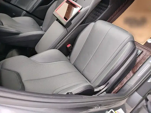 BYD Qin L — Фото автомобиля 24