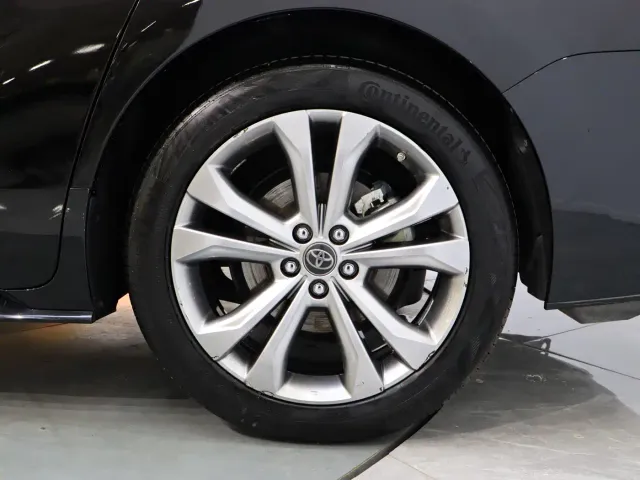 Toyota Sienna — Фото автомобиля 10