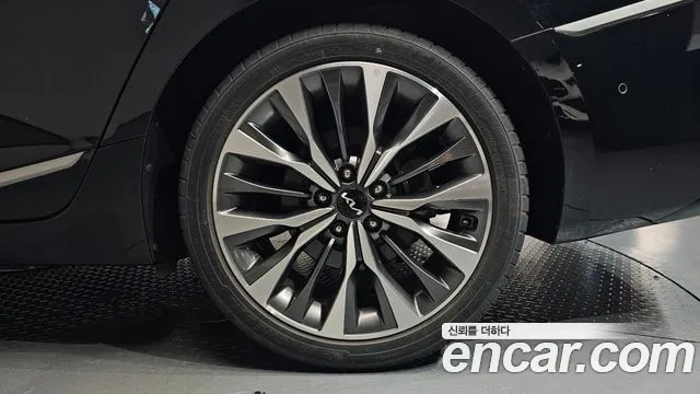 Kia K8 2.5 Бензин 2WD — Фото автомобиля 19