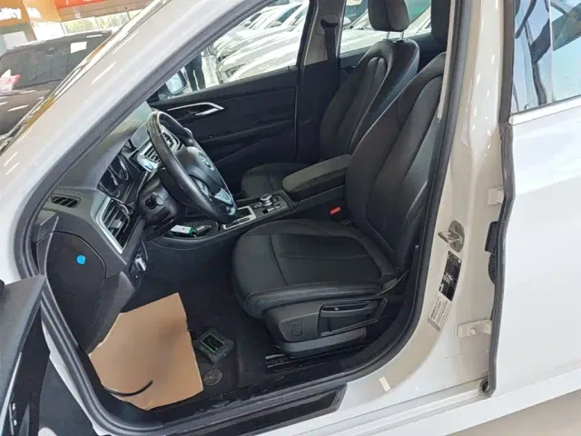 BMW 1 Series — Фото автомобиля 14
