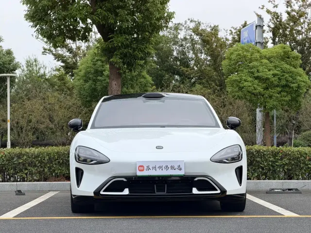 Xiaomi SU7 — Фото автомобиля 2