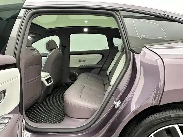 Changan Qiyuan A06 — Фото автомобиля 13