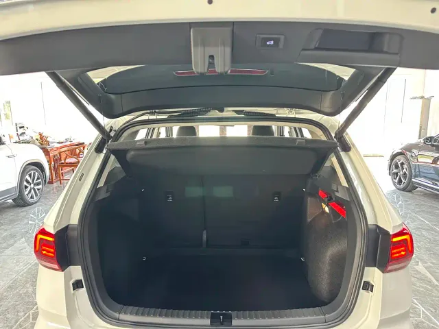 Volkswagen Tharu — Фото автомобиля 13
