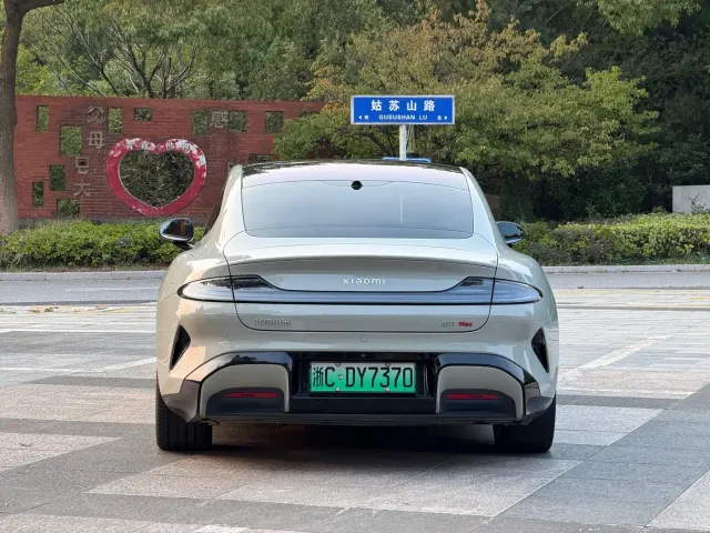 Xiaomi SU7 — Фото автомобиля 5