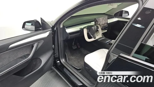 Tesla Model Y Модель Y — Фото автомобиля 3