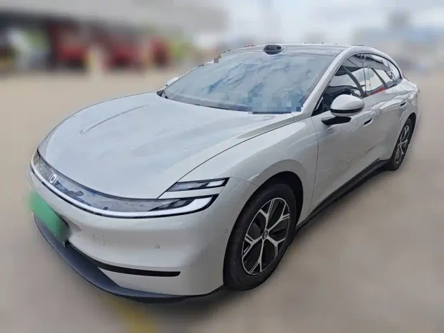 Фотография автомобиля — Changan Qiyuan A06