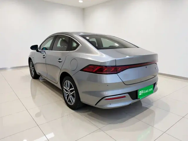 BYD Qin PLUS — Фото автомобиля 4