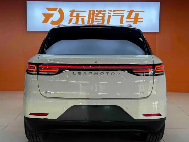 Leapmotor C11 — Фото автомобиля 7