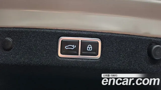 Hyundai Grandeur — Фото автомобиля 15