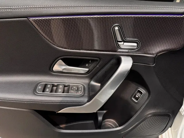 Mercedes-Benz A-Class — Фото автомобиля 12