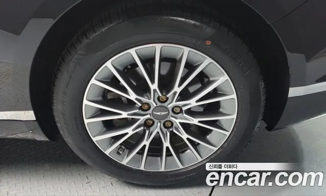 Genesis G80 RG3 — Фото автомобиля 6