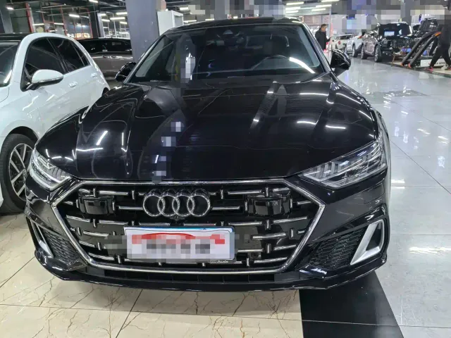 Audi A7L — Фото автомобиля 2