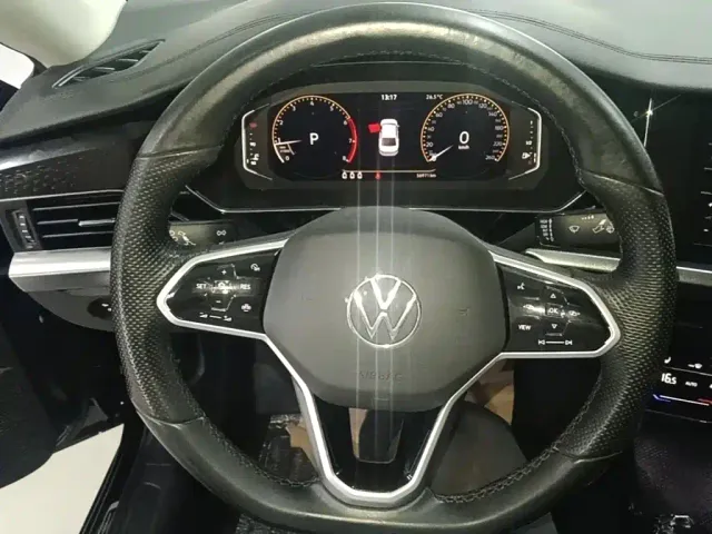 Volkswagen Passat — Фото автомобиля 10